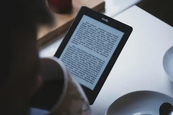 Kindle, e-reader da Amazon. Freestocks.org/Pexels
